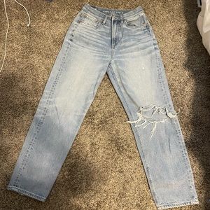 American Eagle 90's boyfriends jeans size 2 reg